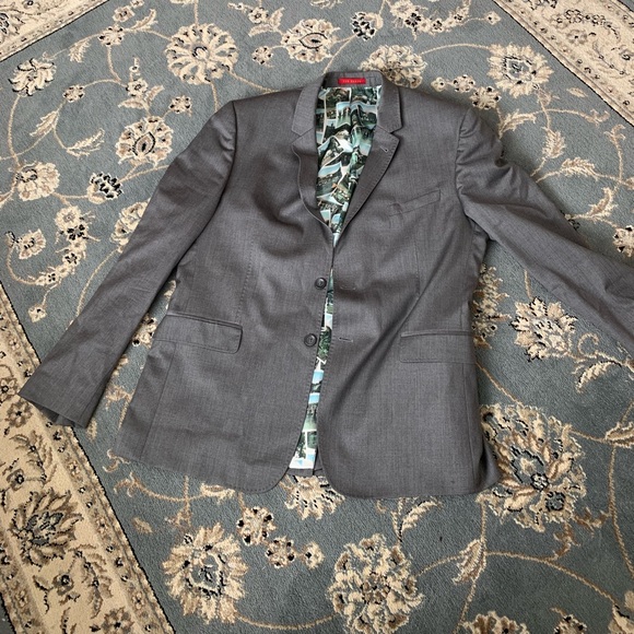 Men’s grey suit jacket, silk lined - Picture 2 of 4